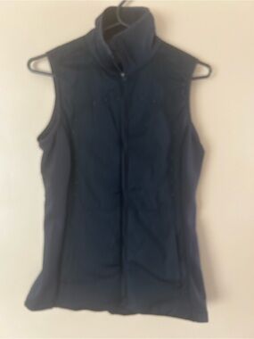 lululemon athletica Black Sleeveless Zip-Front Performance Vest
